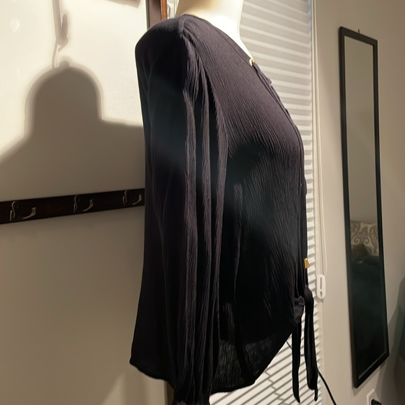 INC Crinkled Black  top with Grommet & tie opening. - Picture 3 of 8